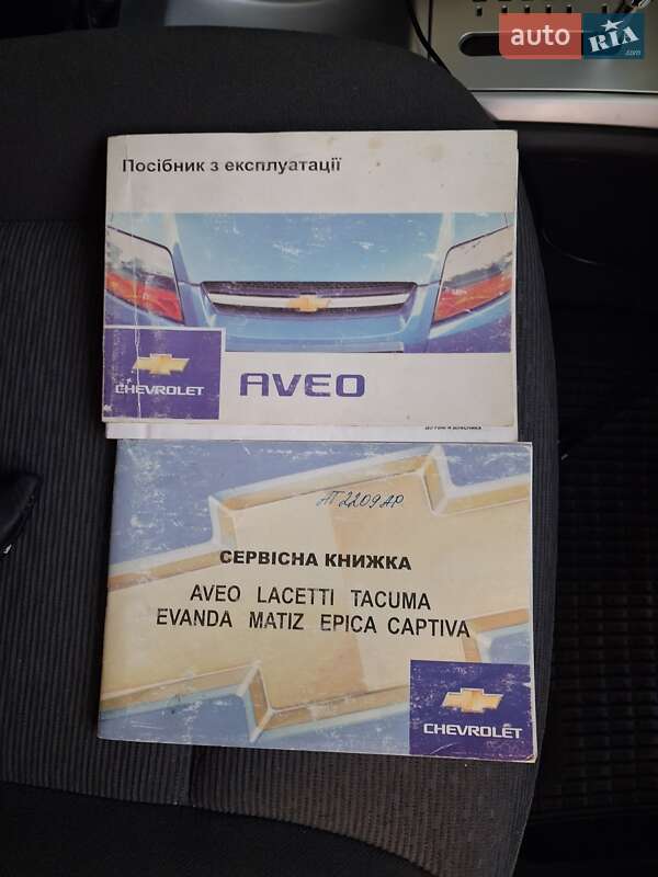 Седан Chevrolet Aveo 2009 в Чернівцях