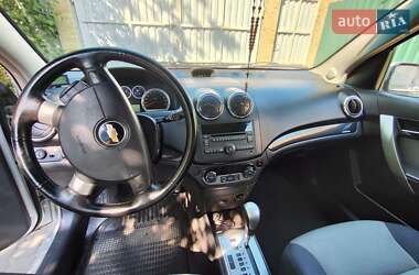 Хэтчбек Chevrolet Aveo 2009 в 