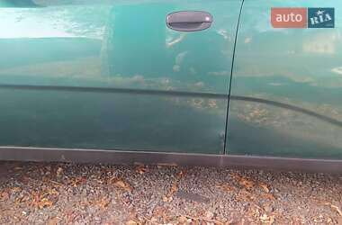 Хетчбек Chevrolet Aveo 2005 в 