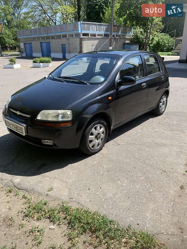 Хетчбек Chevrolet Aveo 2005 в 