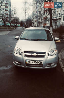 Седан Chevrolet Aveo 2011 в Нетешине