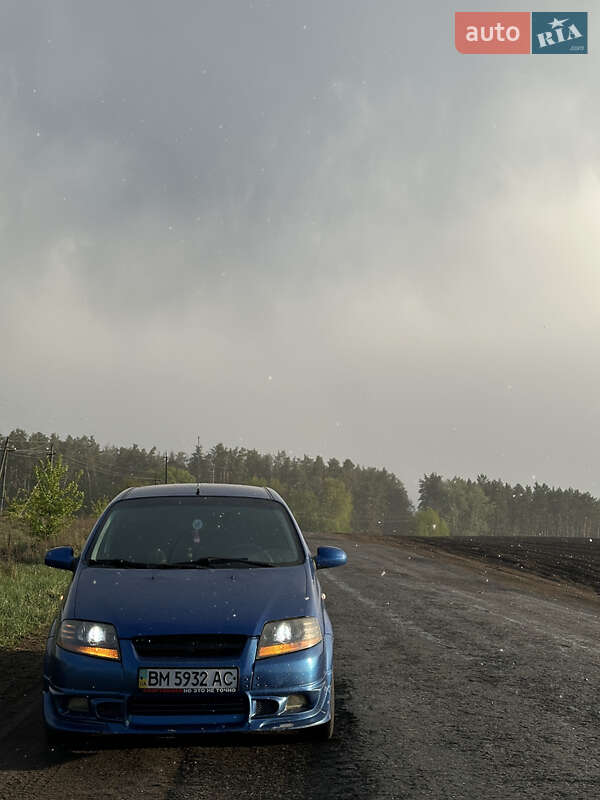 Хэтчбек Chevrolet Aveo 2006 в Сумах