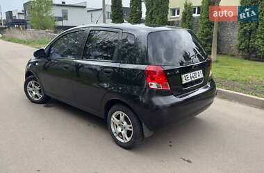 Хэтчбек Chevrolet Aveo 2006 в 