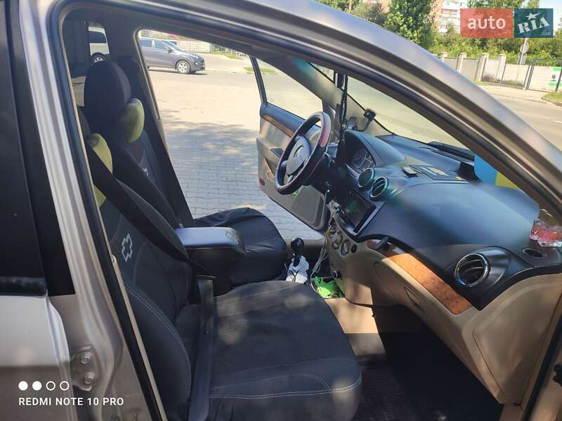 Седан Chevrolet Aveo 2008 в Хмельницькому