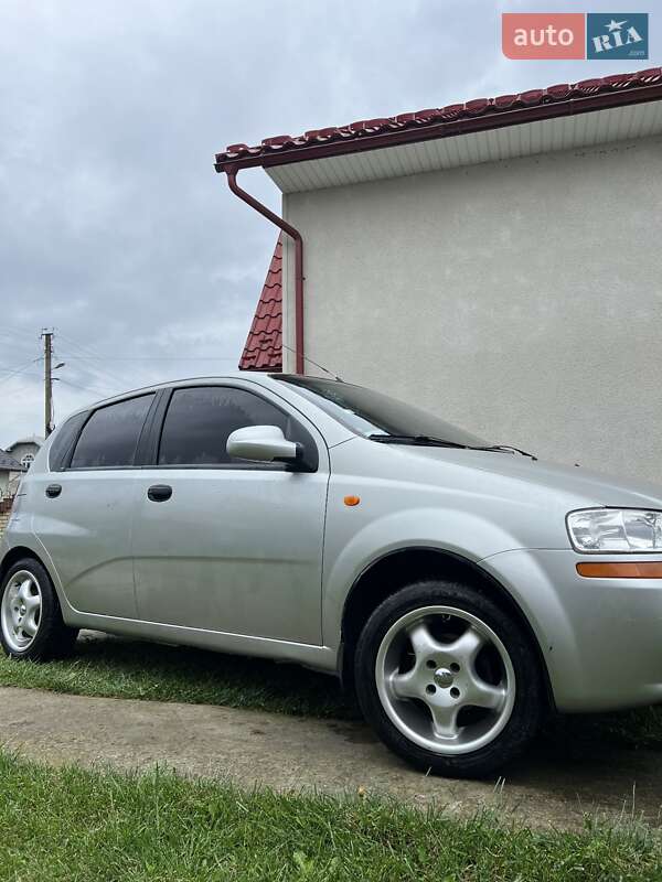 Chevrolet Aveo 2005