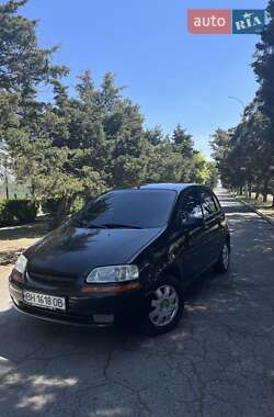Хэтчбек Chevrolet Aveo 2005 в Белгороде-Днестровском