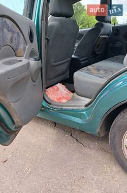 Хэтчбек Chevrolet Aveo 2005 в 
