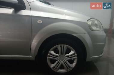 Седан Chevrolet Aveo 2011 в 