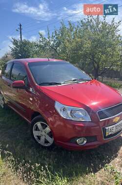 Хэтчбек Chevrolet Aveo 2011 в Каменском