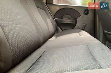 Седан Chevrolet Aveo 2005 в 