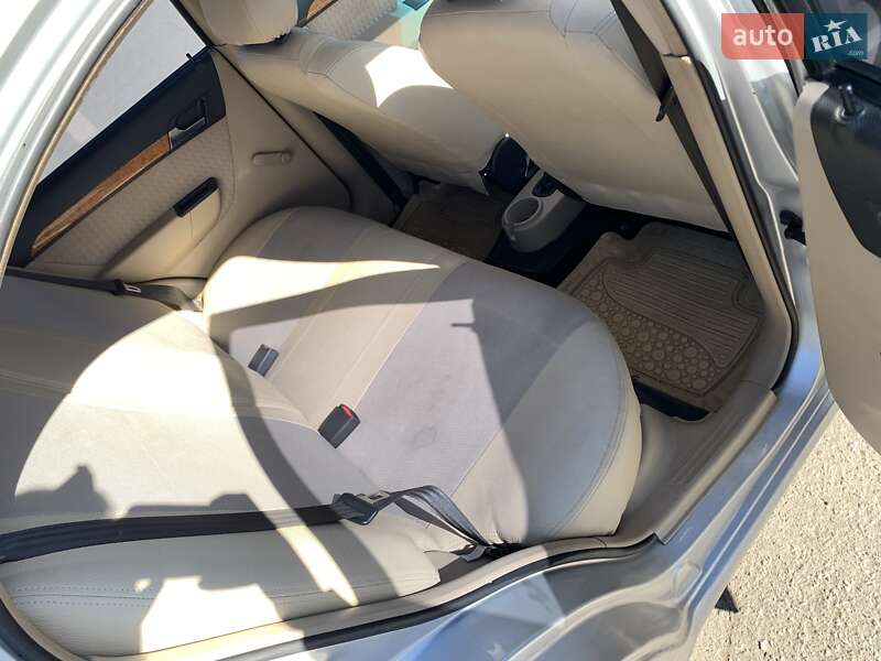 Седан Chevrolet Aveo 2008 в Харкові
