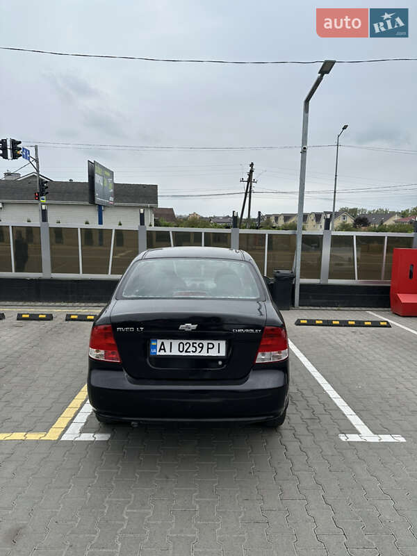 Седан Chevrolet Aveo 2004 в Києві