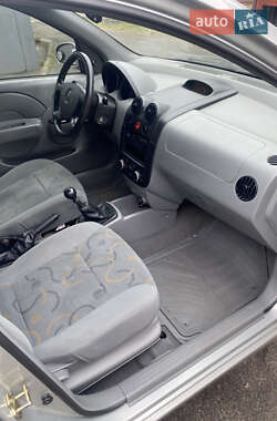 Седан Chevrolet Aveo 2005 в 