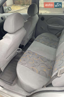 Седан Chevrolet Aveo 2005 в 