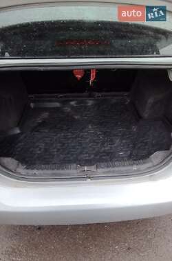 Седан Chevrolet Aveo 2004 в 