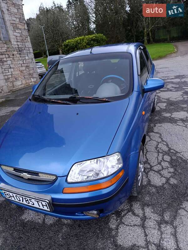 Хэтчбек Chevrolet Aveo 2005 в Харькове