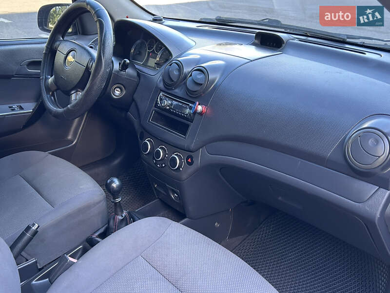 Седан Chevrolet Aveo 2008 в Миколаєві