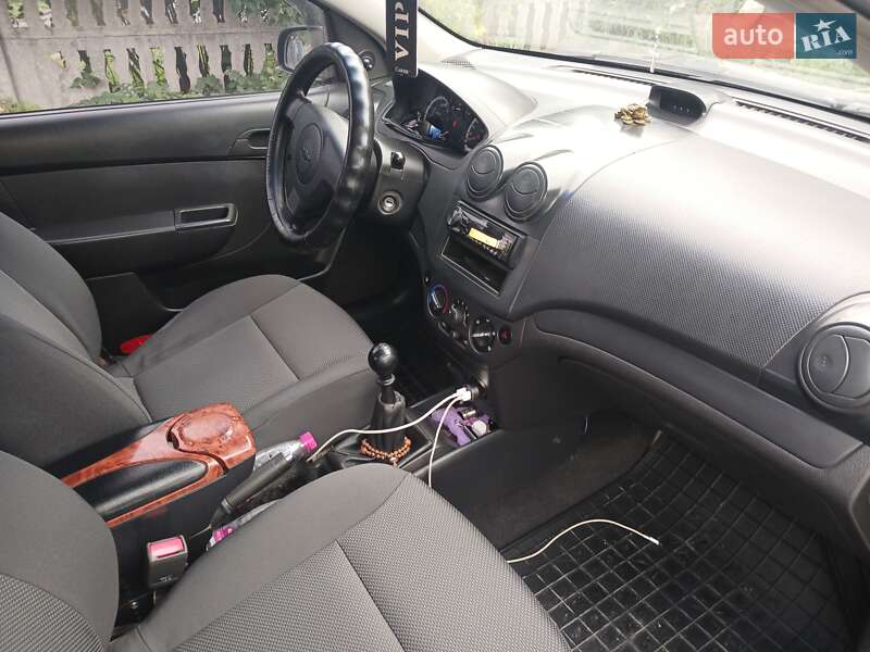 Седан Chevrolet Aveo 2007 в Хмельницькому