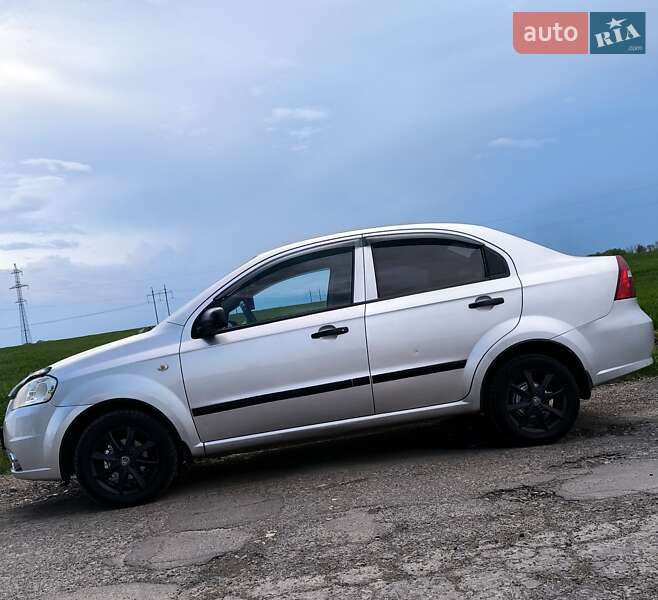 Седан Chevrolet Aveo 2007 в Хмельницком