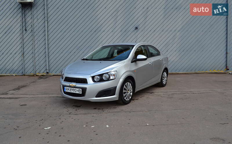 Седан Chevrolet Aveo 2011 в 