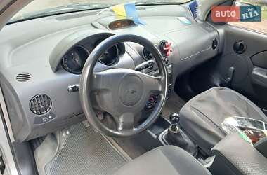 Седан Chevrolet Aveo 2005 в 