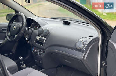Седан Chevrolet Aveo 2006 в 