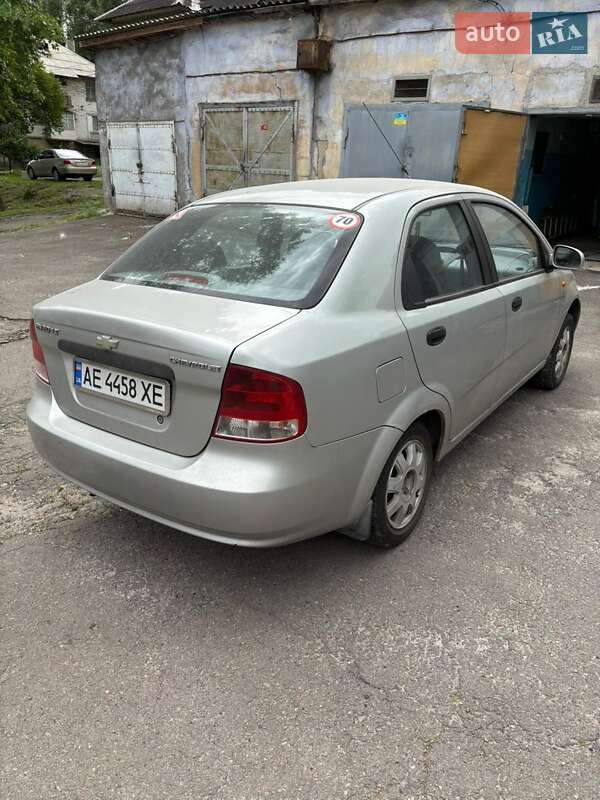Седан Chevrolet Aveo 2005 в Кам'янському