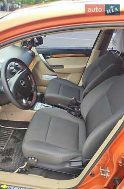 Седан Chevrolet Aveo 2008 в 