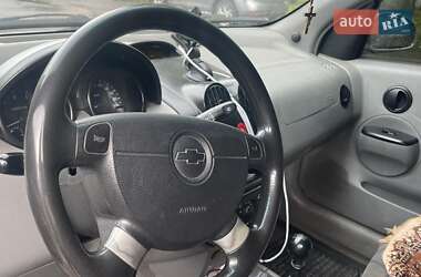 Седан Chevrolet Aveo 2004 в 