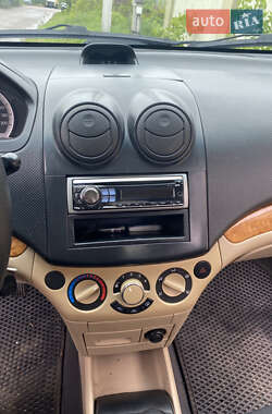 Седан Chevrolet Aveo 2008 в 