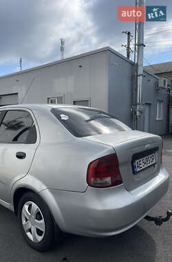 Седан Chevrolet Aveo 2005 в 