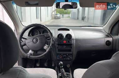 Седан Chevrolet Aveo 2005 в 