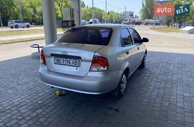Седан Chevrolet Aveo 2005 в 