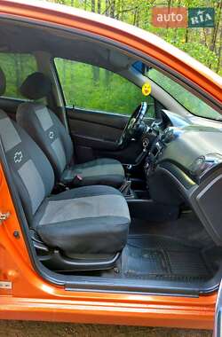 Седан Chevrolet Aveo 2006 в 