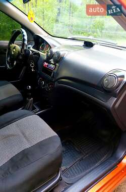 Седан Chevrolet Aveo 2006 в 