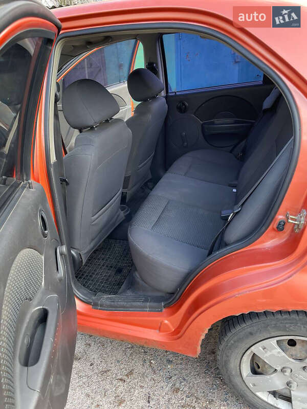 Седан Chevrolet Aveo 2006 в Харькове