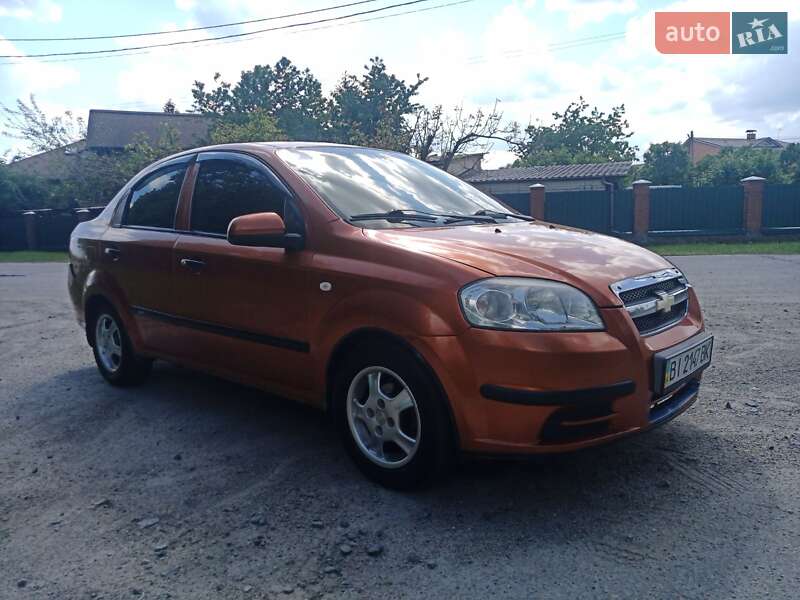 Седан Chevrolet Aveo 2006 в Полтаві