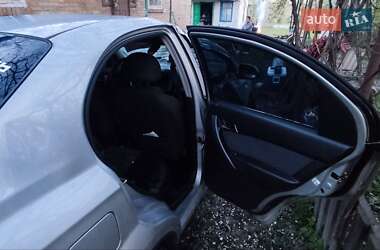 Седан Chevrolet Aveo 2011 в 