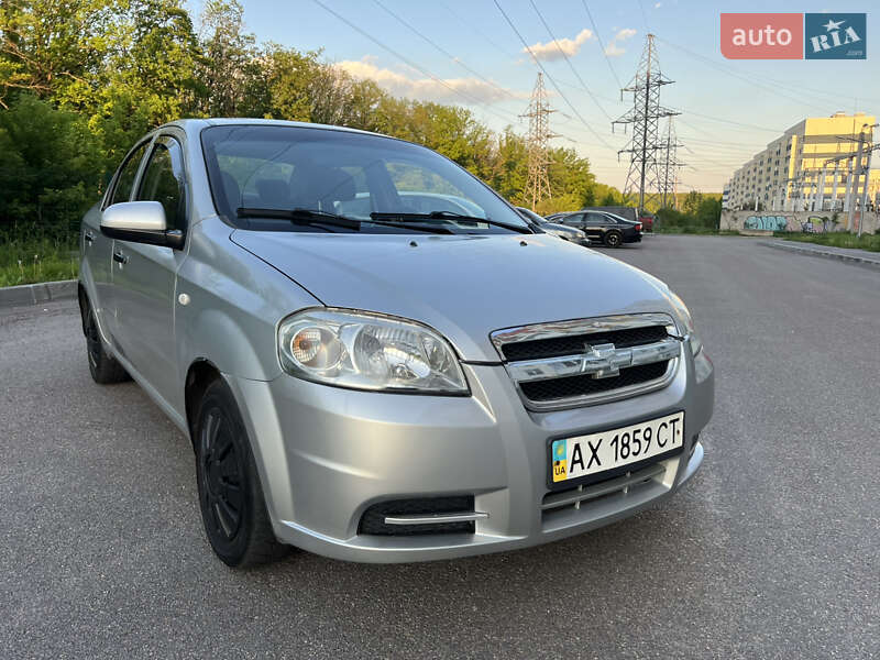 Седан Chevrolet Aveo 2006 в Харькове