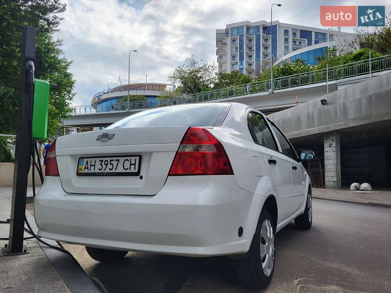 Седан Chevrolet Aveo 2007 в Одессе