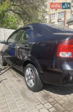 Седан Chevrolet Aveo 2005 в 