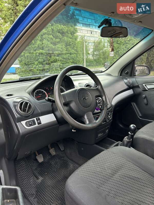 Седан Chevrolet Aveo 2006 в Сумах