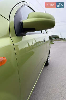 Хэтчбек Chevrolet Aveo 2005 в 