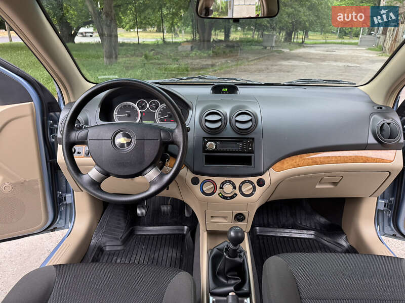 Седан Chevrolet Aveo 2008 в Запоріжжі