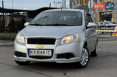 Хэтчбек Chevrolet Aveo 2010 в Киеве