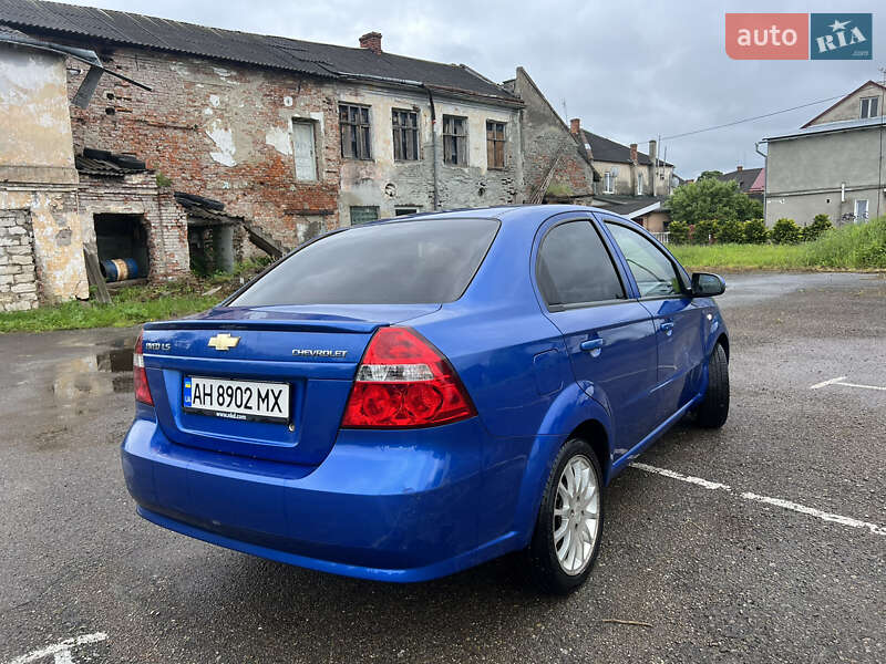 Седан Chevrolet Aveo 2006 в Львове
