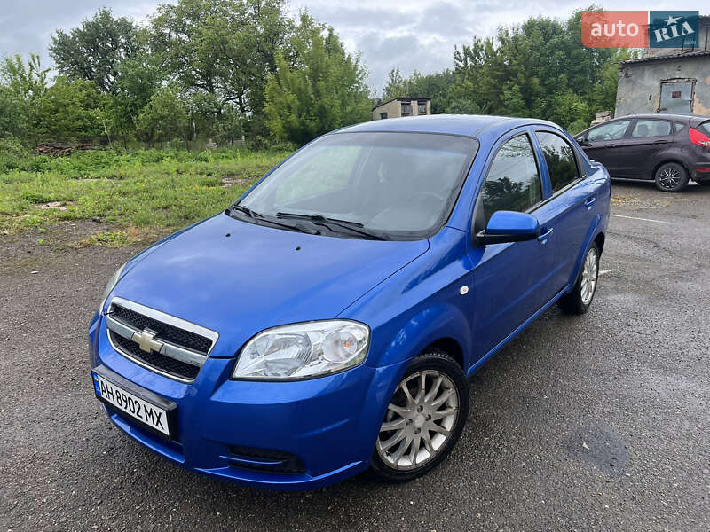 Седан Chevrolet Aveo 2006 в Львове