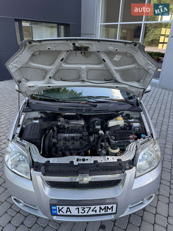 Седан Chevrolet Aveo 2011 в Запоріжжі