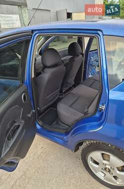 Хэтчбек Chevrolet Aveo 2007 в 