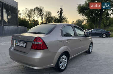 Седан Chevrolet Aveo 2008 в 